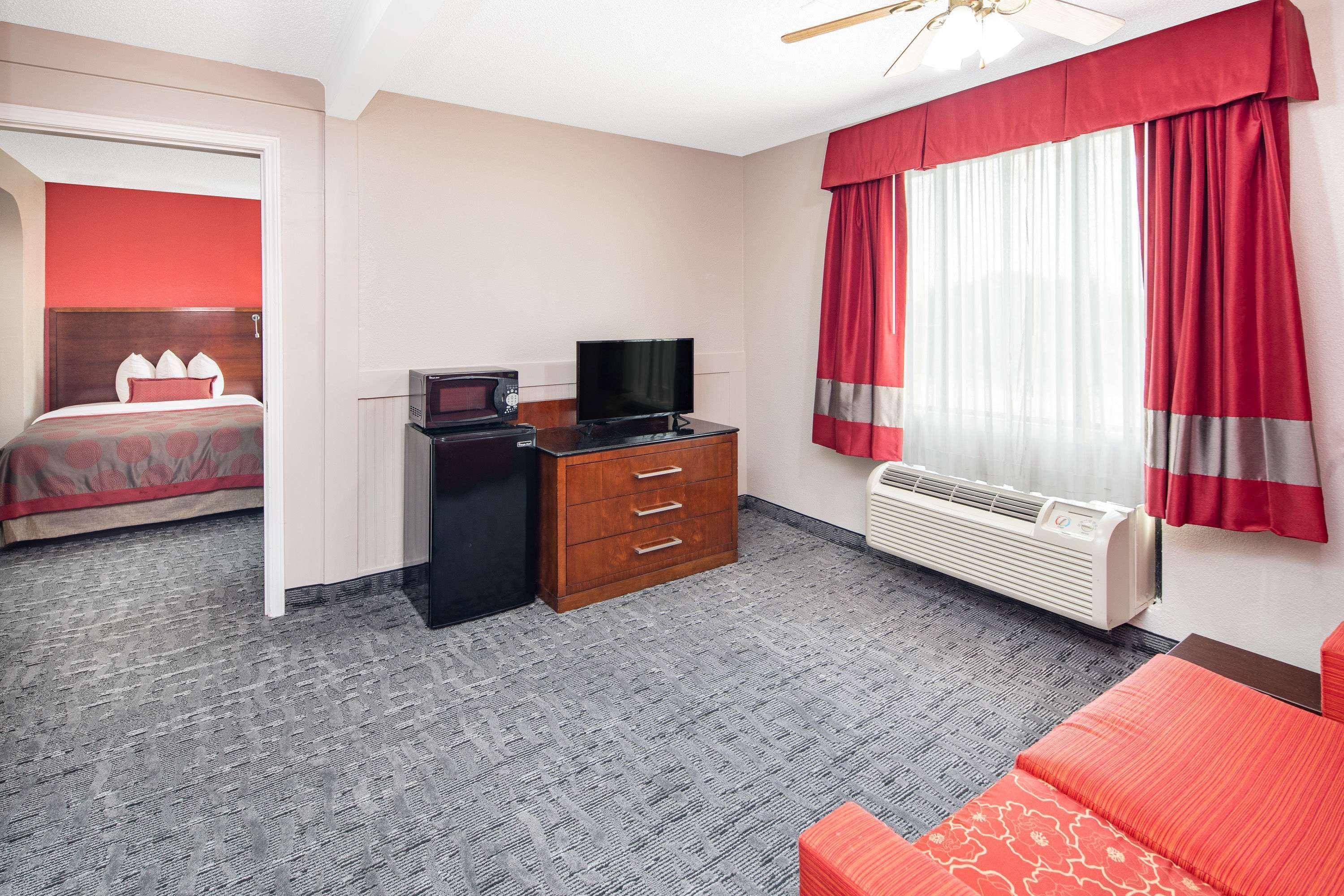 Ramada By Wyndham Alpharetta Atlanta North Hotel Екстериор снимка